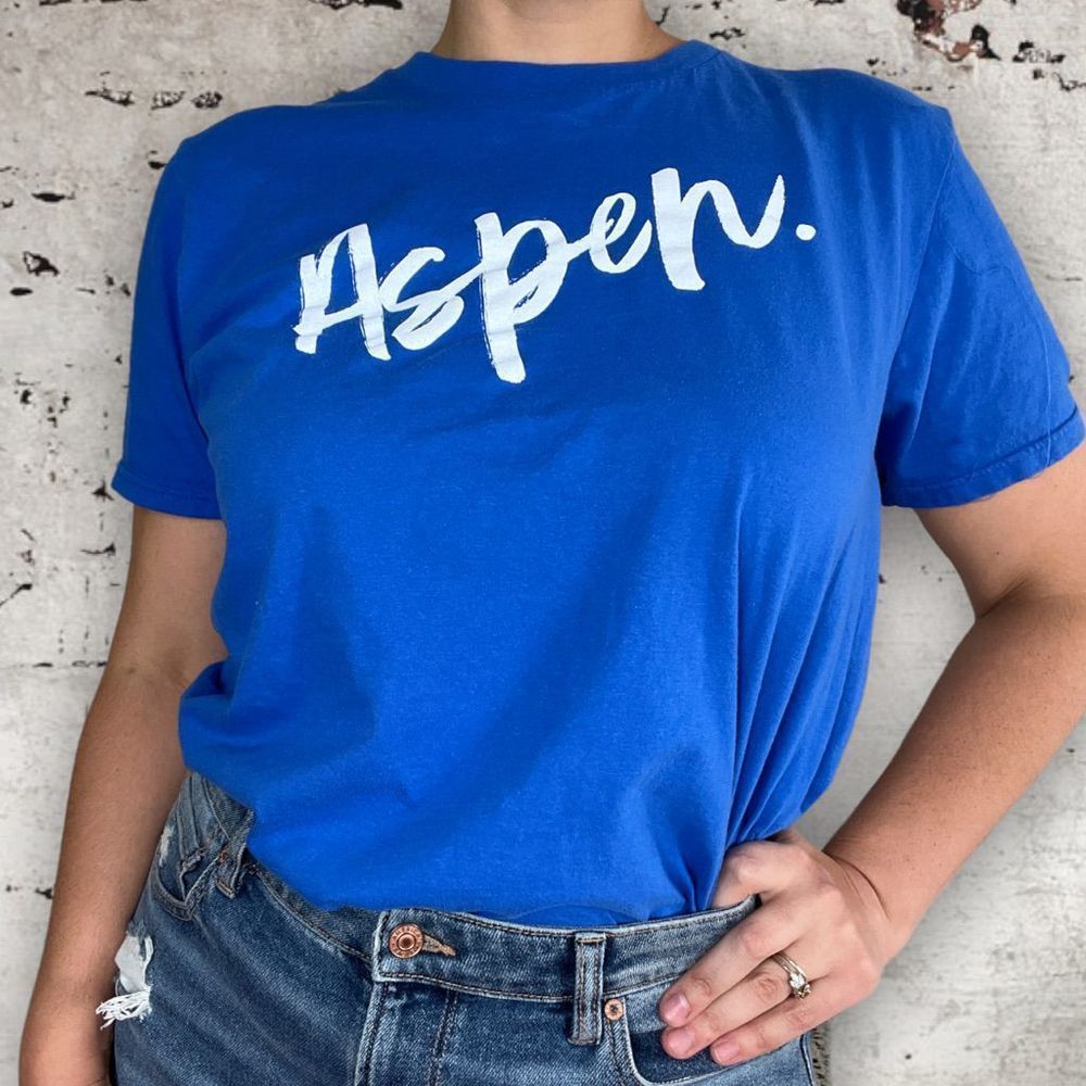 Aspen Short Sleeved Graphic Tee Cobalt Royal Blue Unisex Size Large Women’s XL 